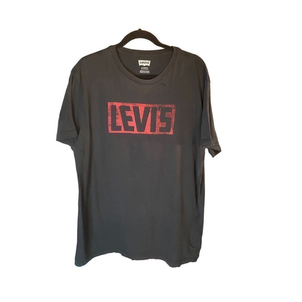 Levi’s men’s black, short sleeve, distressed, logo, T-shirt, size XL